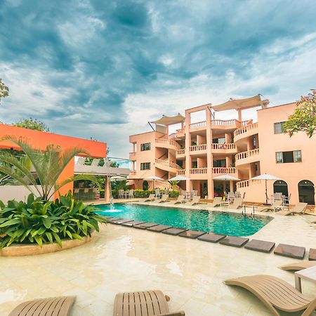 Del Tropico Hotel سوبيتران المظهر الخارجي الصورة