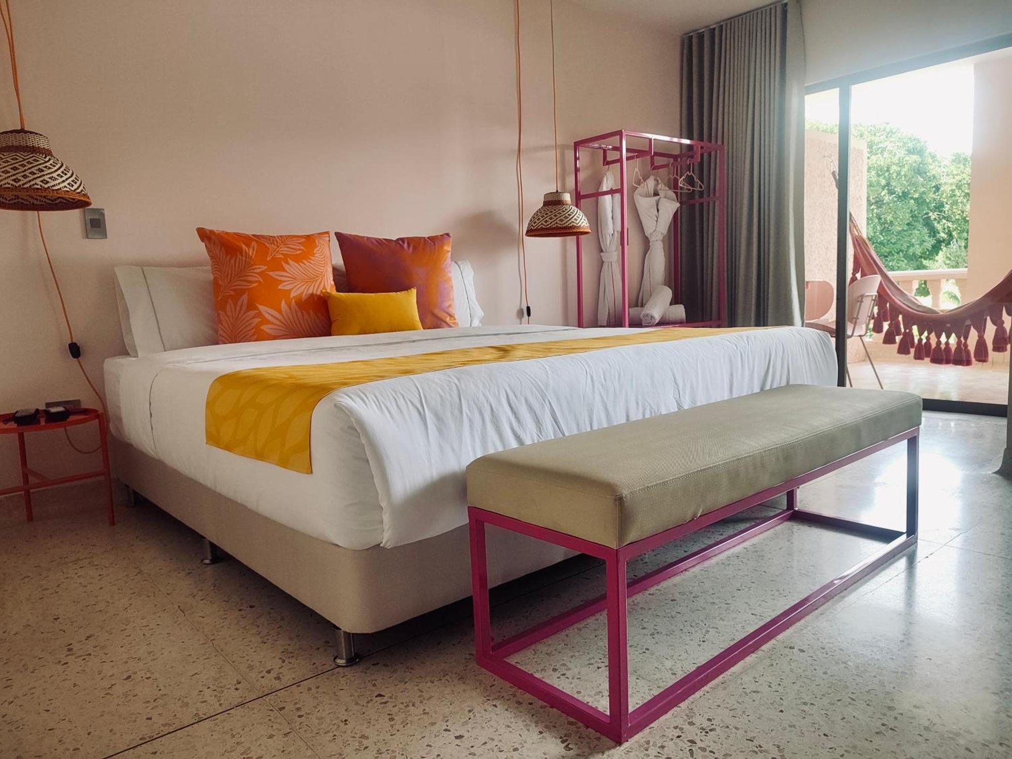 Del Tropico Hotel سوبيتران المظهر الخارجي الصورة