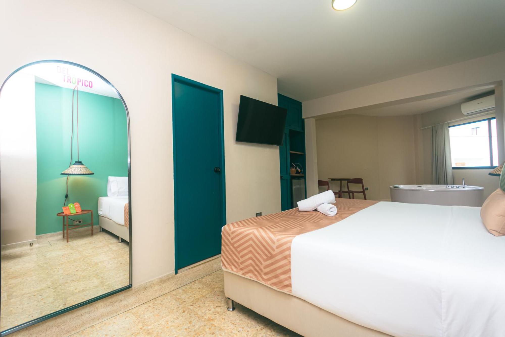 Del Tropico Hotel سوبيتران المظهر الخارجي الصورة