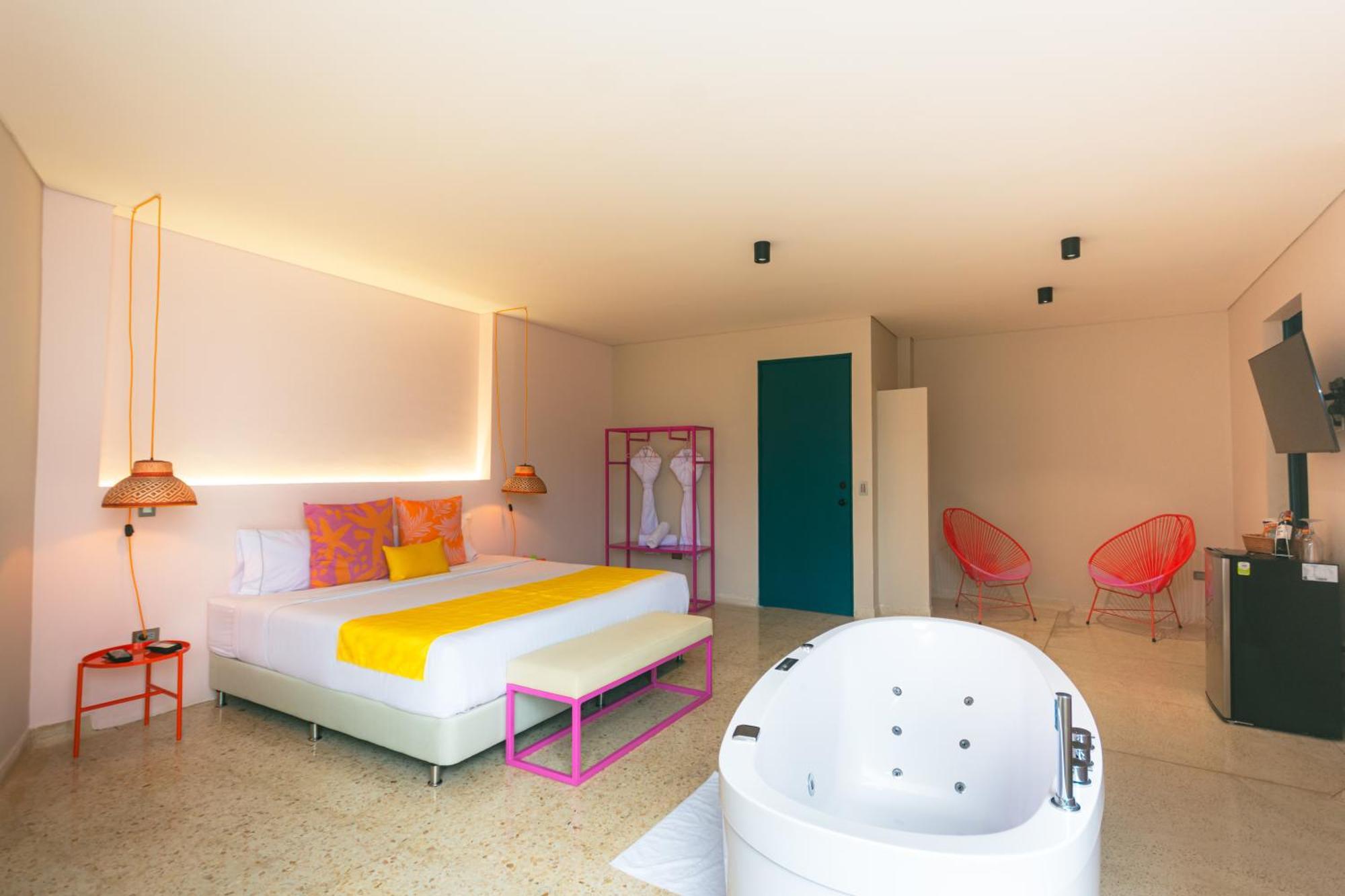 Del Tropico Hotel سوبيتران الغرفة الصورة