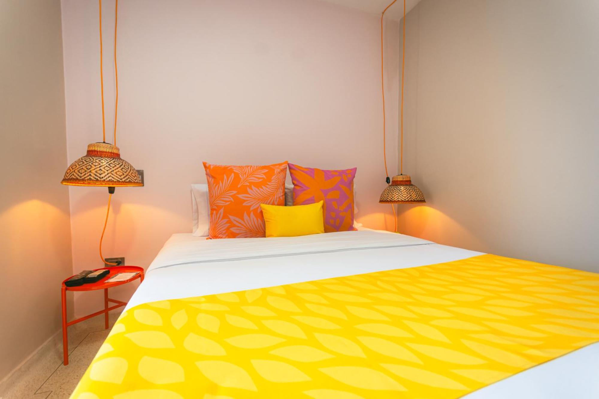 Del Tropico Hotel سوبيتران الغرفة الصورة